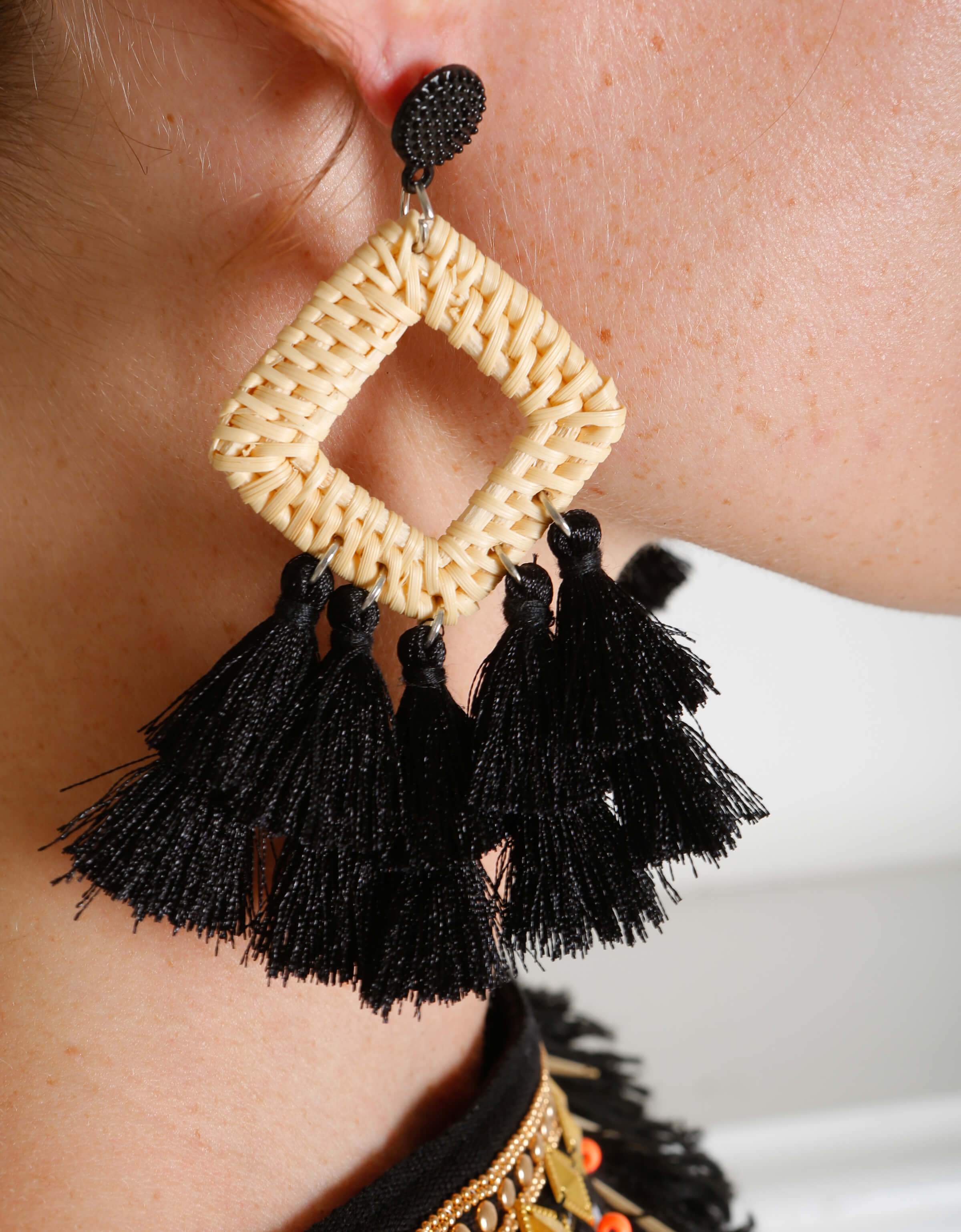 WEST COAST TASSEL EARRING IXIAH - WEST COAST TASSEL EARRING