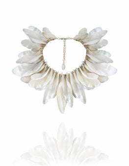SEASIDE PEARL SHELL CHOKER