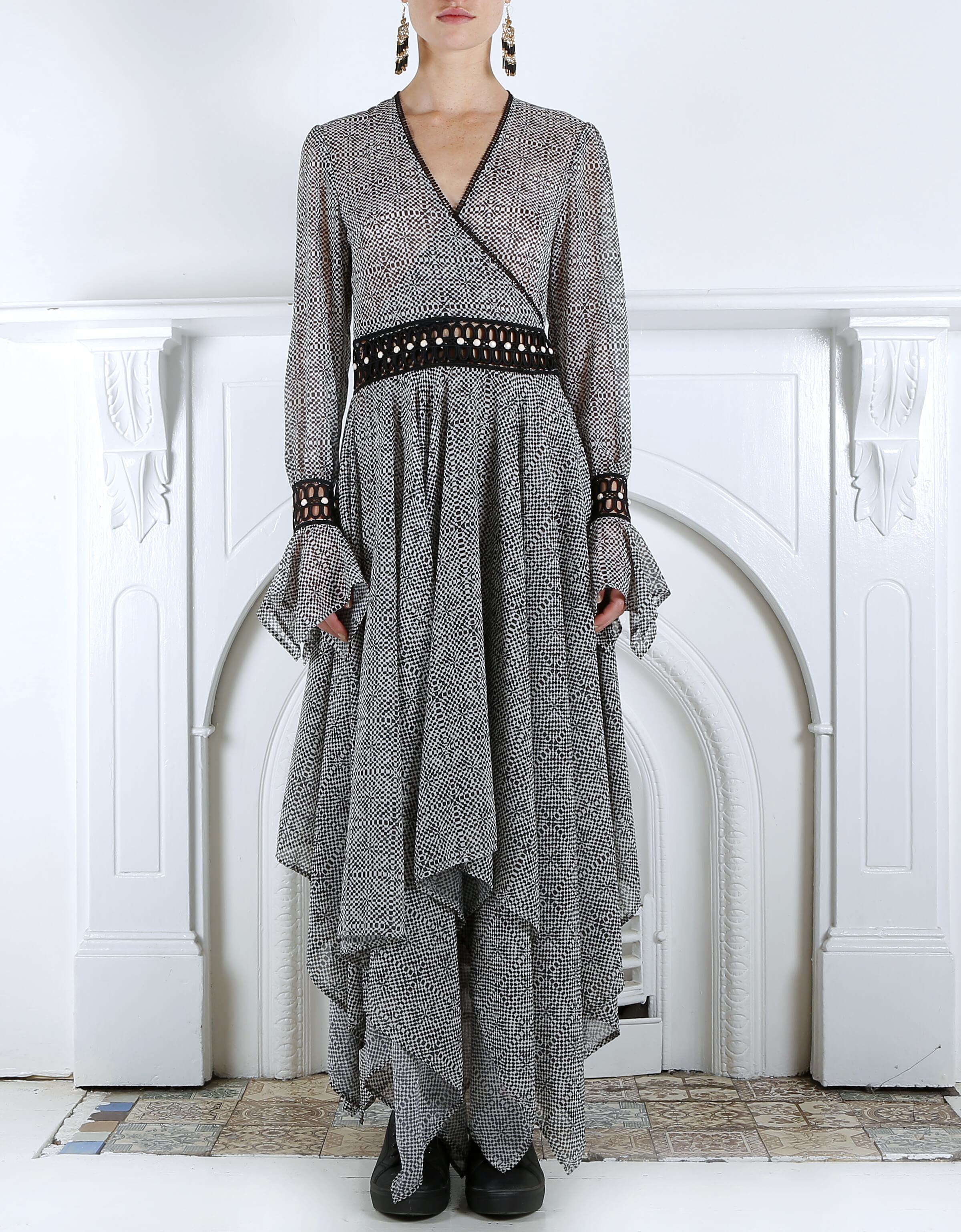 PRIMACY WRAP DRESS https://youtu.be/KaVRmYb9U8M