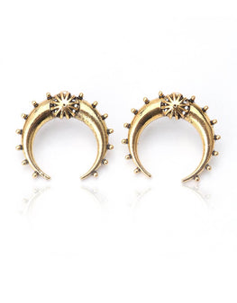 Outbreaker Studs